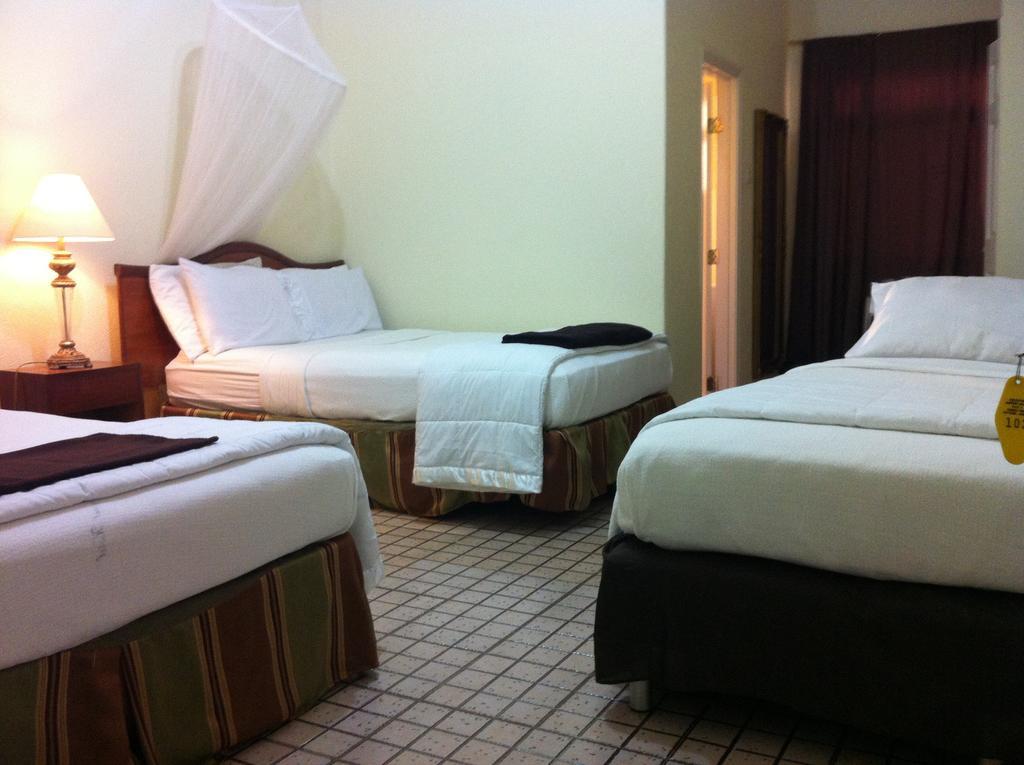 Executive Airport Hotel 恩德培 客房 照片