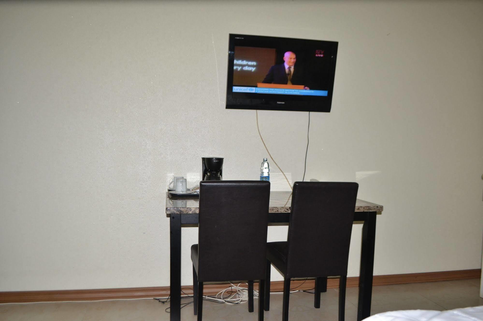 Executive Airport Hotel 恩德培 外观 照片