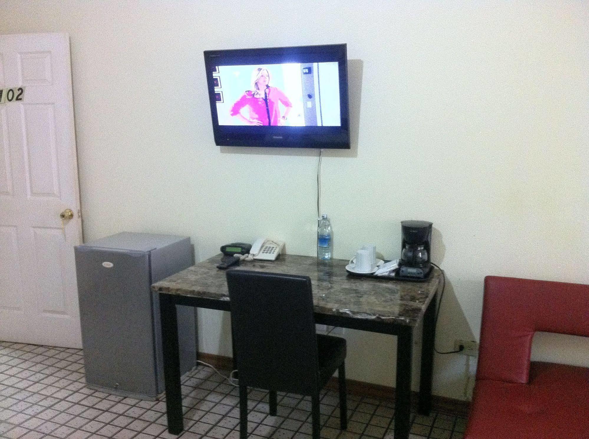 Executive Airport Hotel 恩德培 外观 照片
